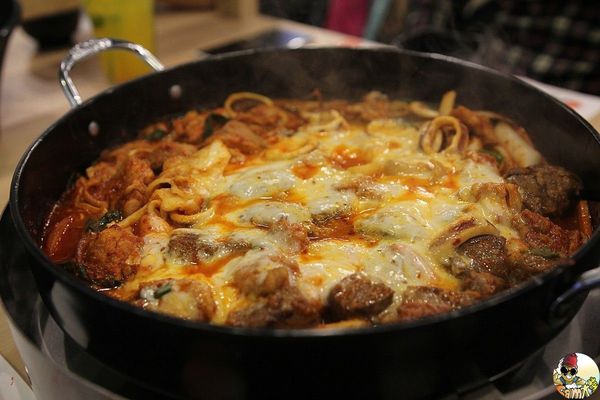 [食記] 嘉義東區 春川炒雞 O-MAYA 韓國春川炒雞