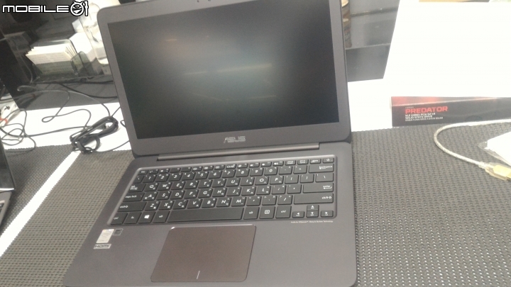 時尚輕薄伴侶 - Asus Zenbook UX305LA 測試