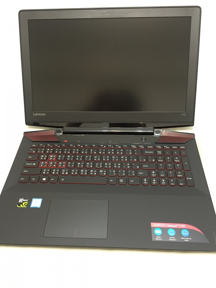 Lenovo Y-700個人電競筆電大躍進!小分享(開箱)