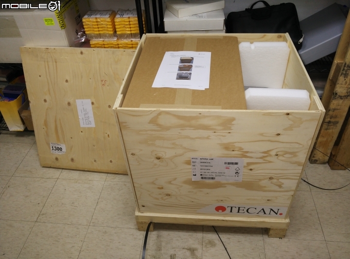 另類開箱 ~ TECAN SPARK 10M READER 微盤分析儀  ...開箱