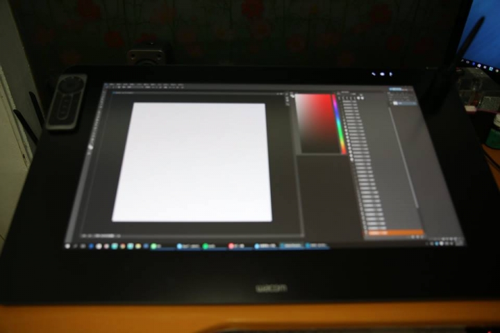新的繪圖螢幕開箱! Cintiq 27 Qhd touch