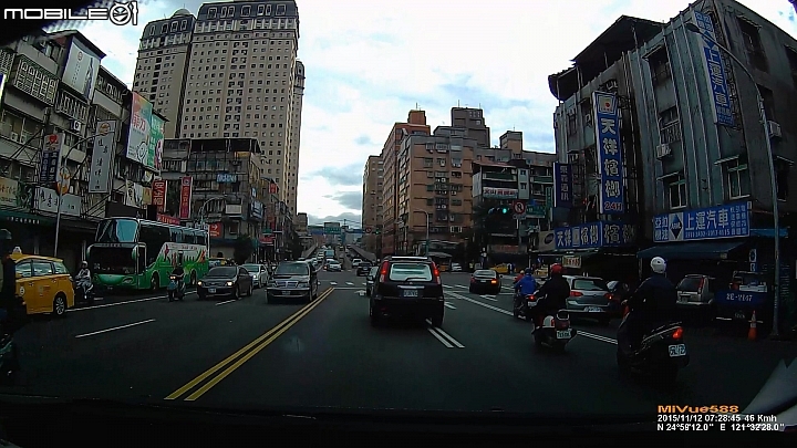 關於同一車輛連續違規之檢舉