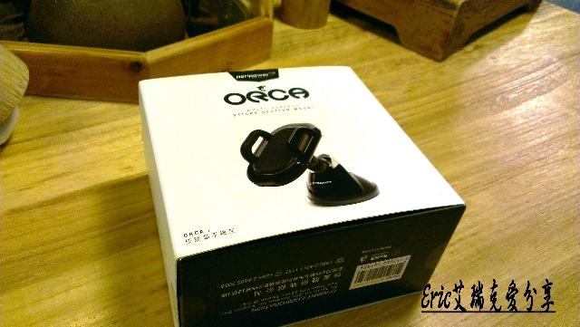 [開箱.心得] iPhone 6 Plus 的車架 Peripower ORCA 任意黏 手機架