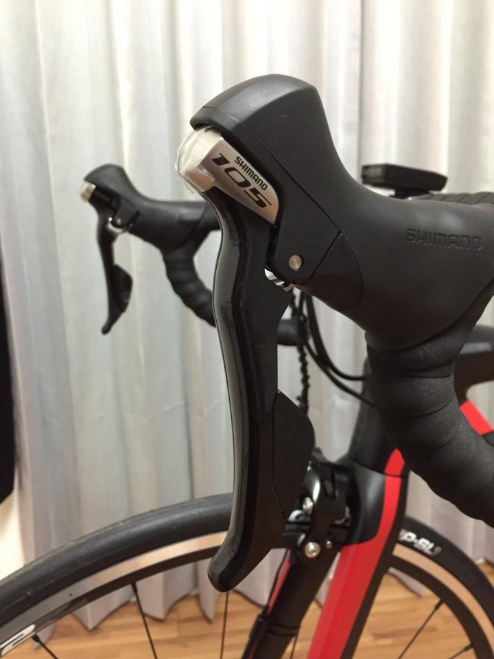 [開箱]新手首po Giant TCR SLR2 第一台公路車 看好久 ~~ 開心!