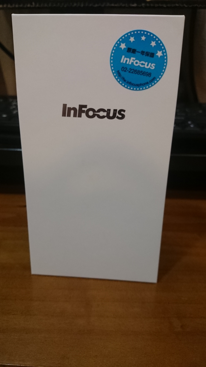 InFocus M808 開箱分享