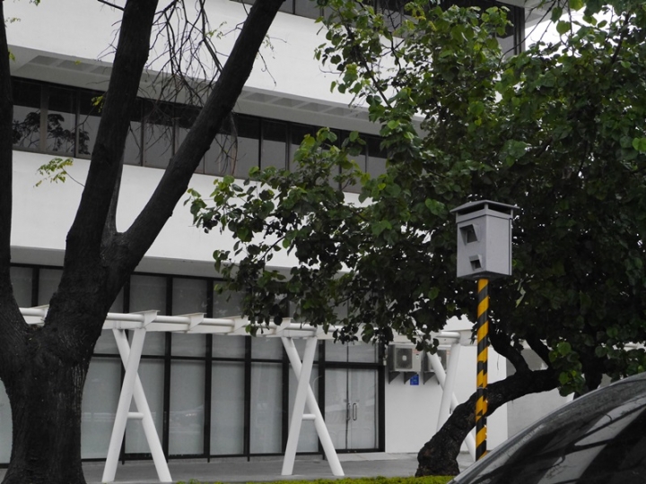 [嚴測分享] FLYone RM1000 智慧導航行車記錄器