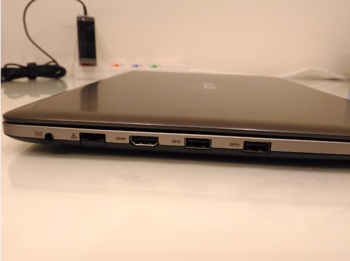 (簡單開箱)ASUS K401UB -六代i5+Win10