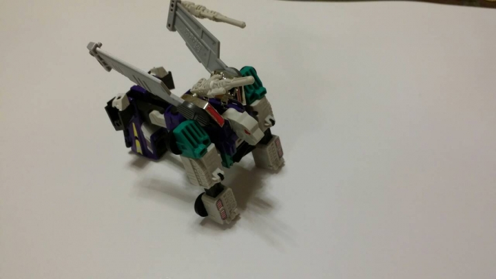 [變形金剛]開箱文JUST TOYS 極小變形  六面獸夏特      變形金剛介紹文01