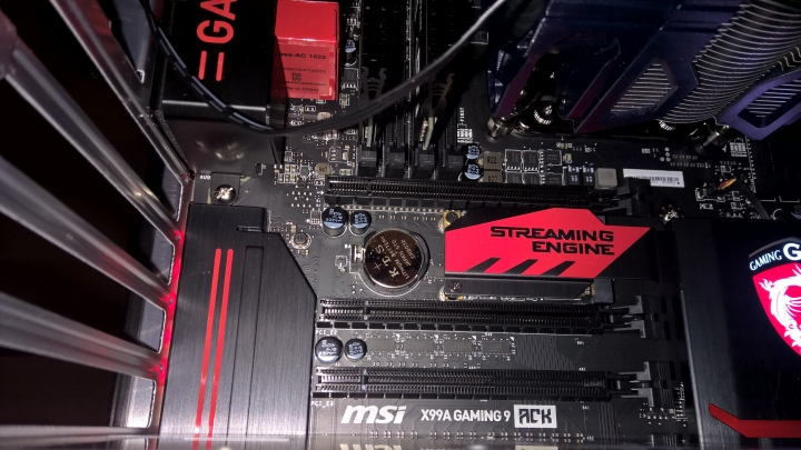 請問微星X99A GAMING9 ACK配980ti雙卡裝機問題