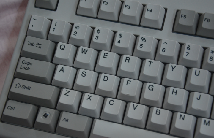 第一把靜電鍵盤realforce 104U