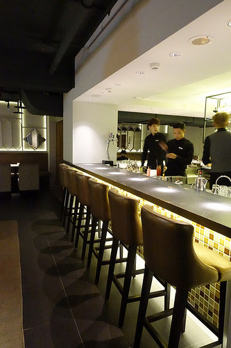 【食記】捷運忠孝復興站。One Restaurant & Lounge~南洋料理配精緻調酒