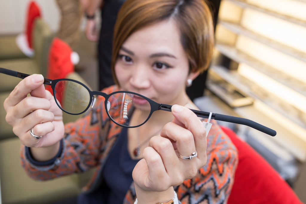 久必大眼鏡 - ab eyewear + Nikon 鏡片，女友的第一支萬元眼鏡