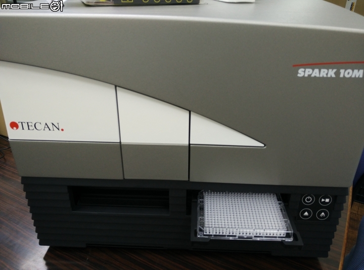 另類開箱 ~ TECAN SPARK 10M READER 微盤分析儀  ...開箱