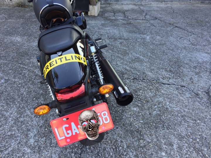 人生終於進階了 哈雷Street 750