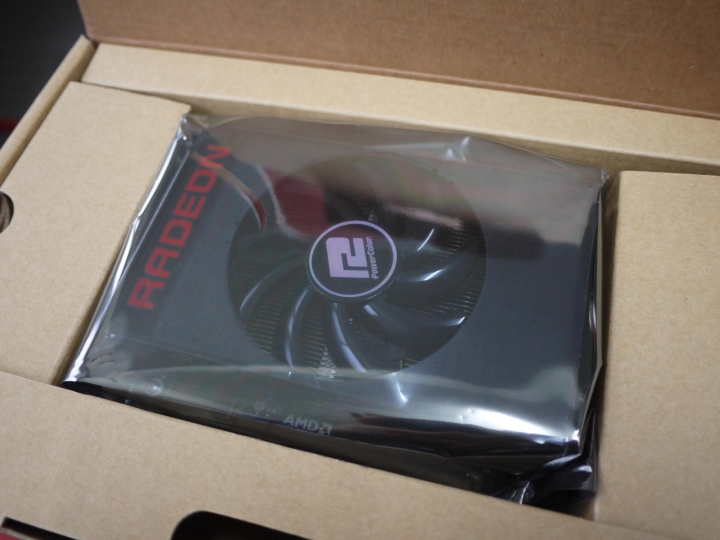 [開箱 ]年終衝一張!!  撼訊 AMD R9 Nano 4GB