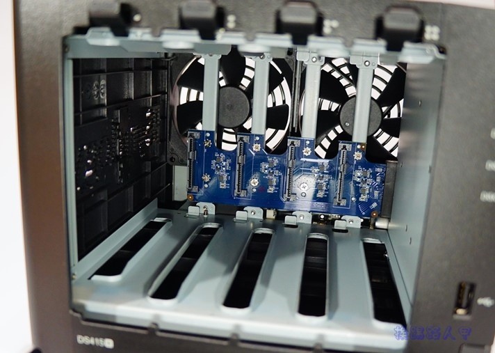 打造專屬的私有雲NAS-群暉Synology DS415+