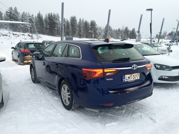 Toyota Avensis 旅行車 簡單分享