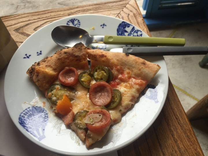 [新竹香山]Luau・Pizza柴寮披薩 - 藏身元培科大旁的繽紛小屋