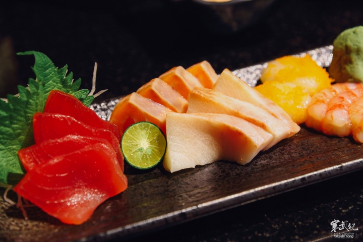 【中肯‧食記】捷運永春站‧八田-頂級帝王蟹鍋物吃到飽｜龍宮級至福の享受‧極致海味千元吃到飽！