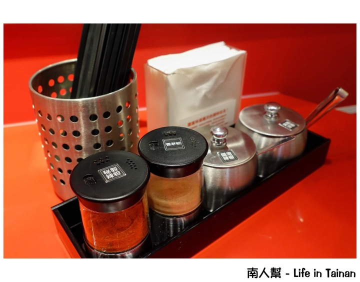 【台南市中西區-美食】台南新天地瓦城品牌麵食~~大心新泰式麵食