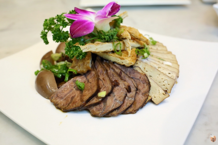 [台北]頂級牛肉麵-天下三絕麵食館  by蛋拔