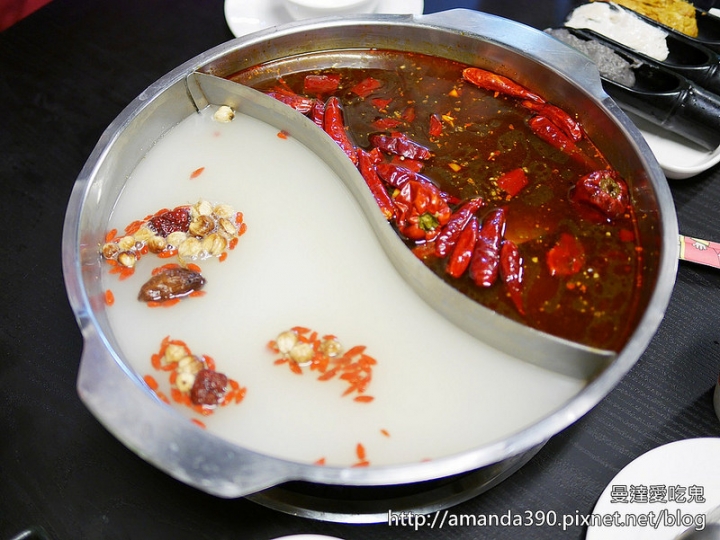 【台南食記】中西區 麻花重慶火鍋 ● 隱藏在巷弄間的好滋味 ● 天冷就是要吃鍋呀！❤❤