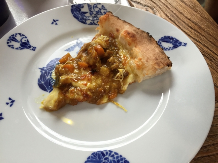 [新竹香山]Luau・Pizza柴寮披薩 - 藏身元培科大旁的繽紛小屋