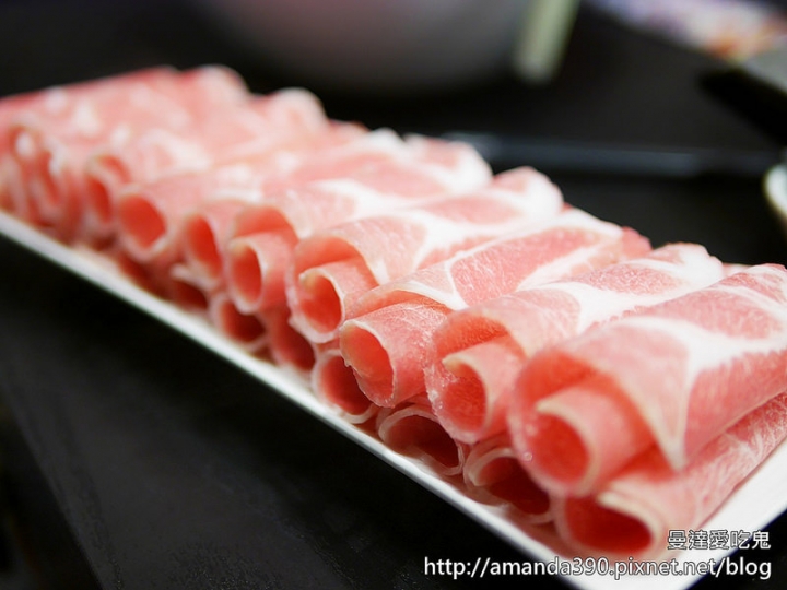 【台南食記】中西區 麻花重慶火鍋 ● 隱藏在巷弄間的好滋味 ● 天冷就是要吃鍋呀！❤❤