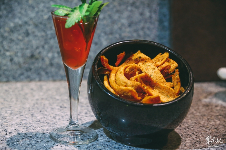 【中肯‧食記】市民大道‧頂焰精肉小酒館｜超神奇創意香檳生蠔‧日法頂級火焰炙燒料理！