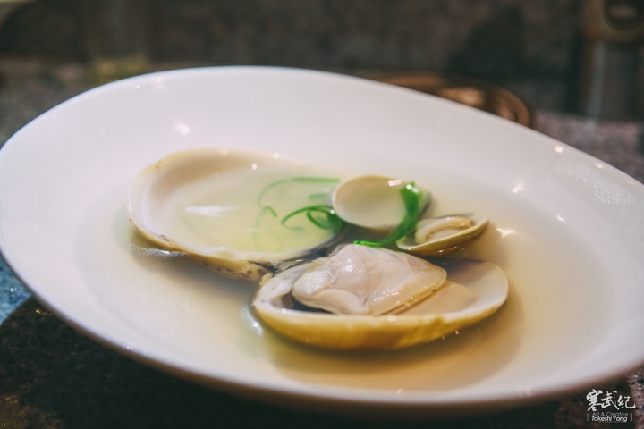 【中肯‧食記】市民大道‧頂焰精肉小酒館｜超神奇創意香檳生蠔‧日法頂級火焰炙燒料理！