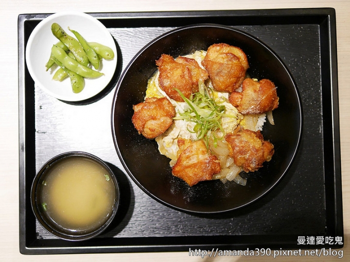 【台南食記】東區 橋北屋日本家庭料理 ● 南紡夢時代旁大人氣炸雞蓋飯 ● 一吃上癮鬆軟可樂餅！❤❤