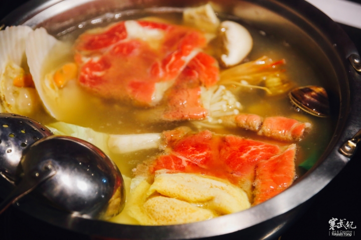 【中肯‧食記】捷運永春站‧八田-頂級帝王蟹鍋物吃到飽｜龍宮級至福の享受‧極致海味千元吃到飽！