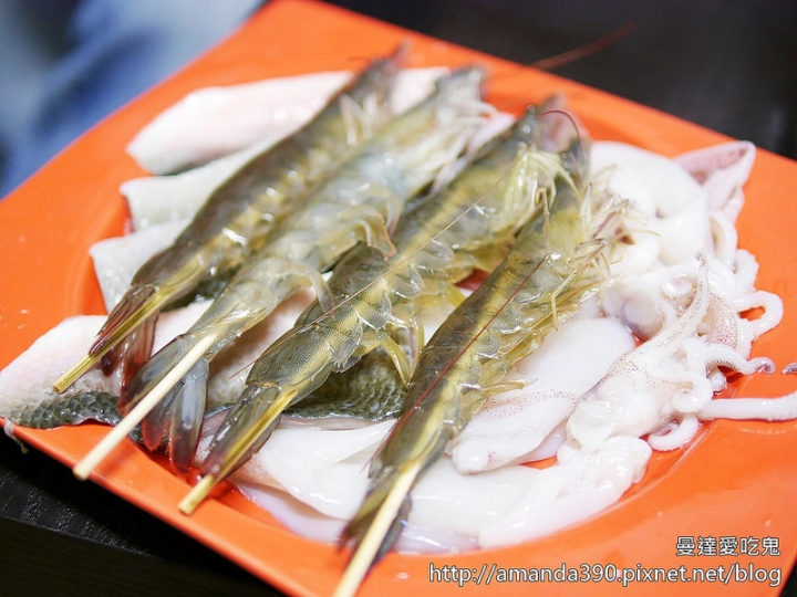 【台南食記】中西區 麻花重慶火鍋 ● 隱藏在巷弄間的好滋味 ● 天冷就是要吃鍋呀！❤❤