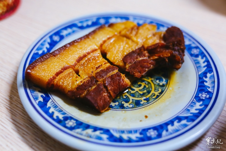 【中肯‧食記】台北中正區‧金峰魯肉飯｜南門市場旁超人氣古早味‧台北必吃の魯肉飯！