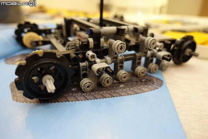 [開箱] LEGO Technic 8043 Motorized Excavator(復刻)