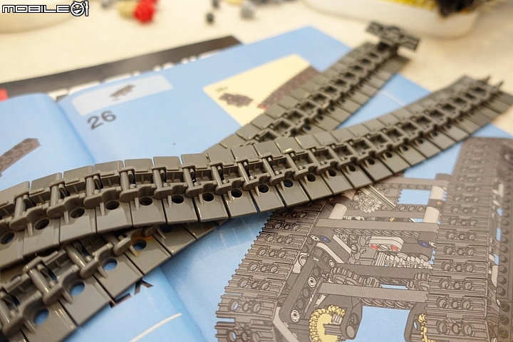 [開箱] LEGO Technic 8043 Motorized Excavator(復刻)