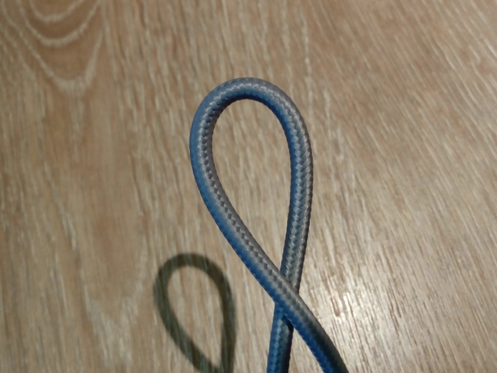 鋼鐵線 Lightning 開箱