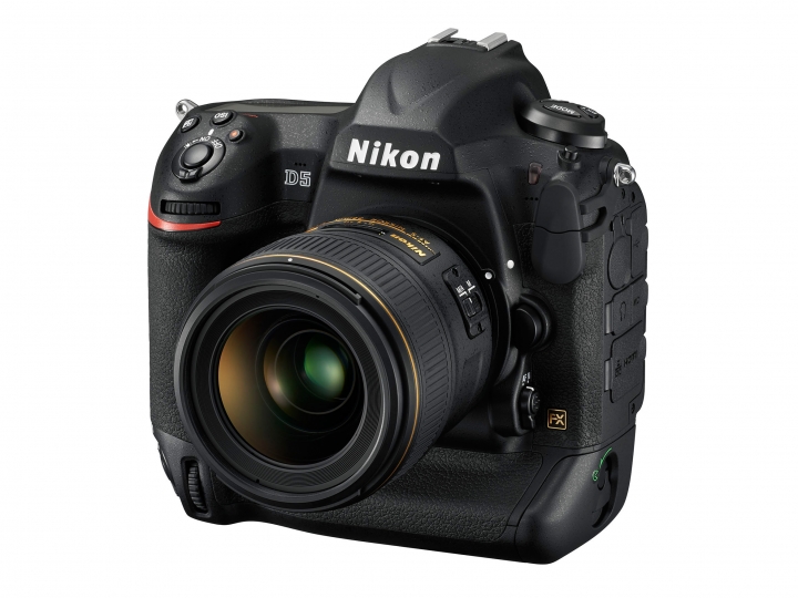 Canon 1DX MarkII VS Nikon D5規格比較整理