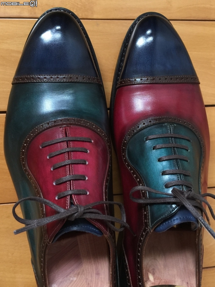 訂了一雙不對稱的patina