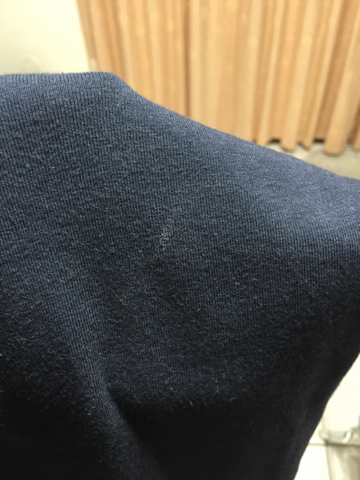 [請益]請問衣服洗完後都會有白色的污漬是何解?