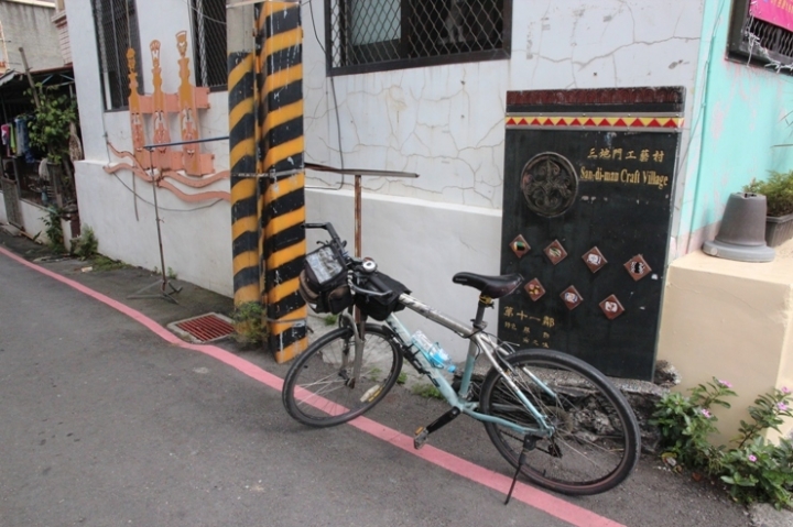 騎 向 屏 東 瑪 家 山 川 琉 璃 吊 橋