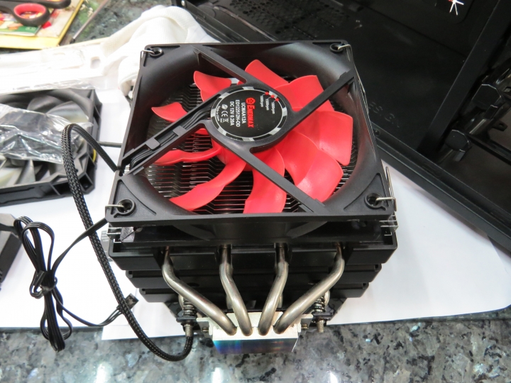 [開箱] Enermax金緻冰核II 650W金牌半模組電源