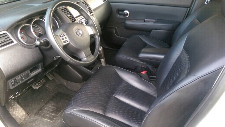 購買二手TIIDA看車問題