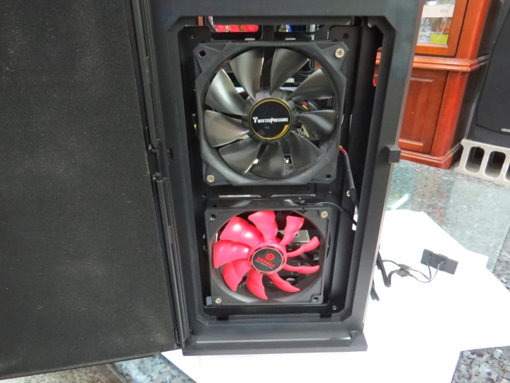 [開箱] Enermax金緻冰核II 650W金牌半模組電源