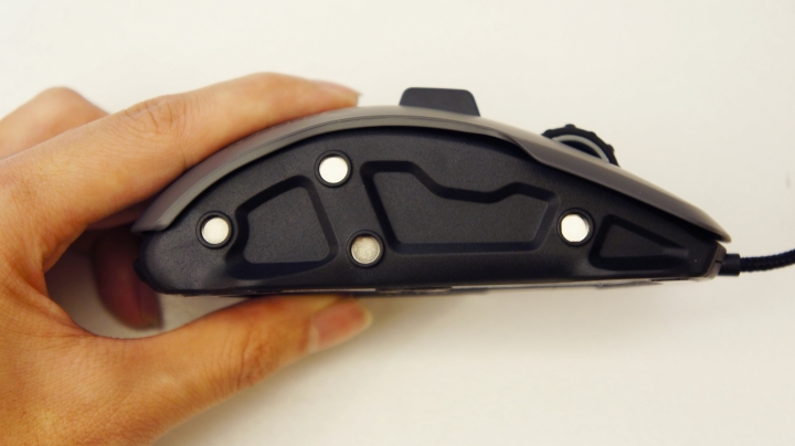[開箱/心得]ROCCAT NYTH 打造獨一無二的專用滑鼠
