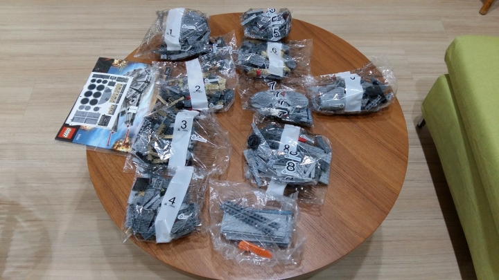 LEGO 75105 Millennium Falcon