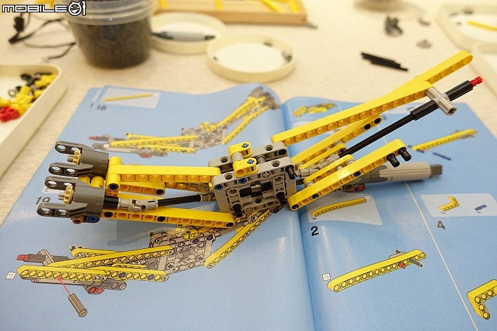 [開箱] LEGO Technic 8043 Motorized Excavator(復刻)