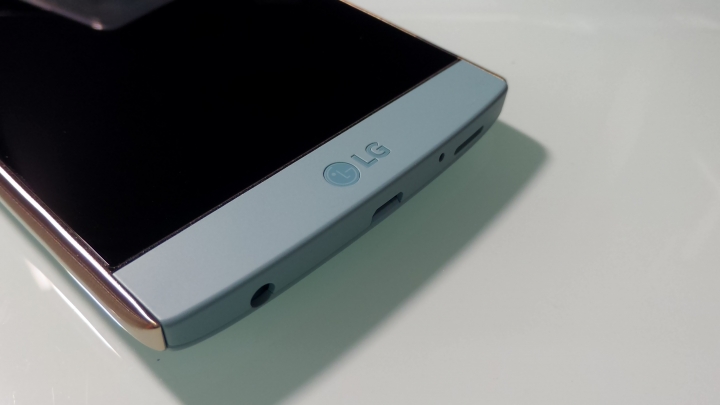 LG V10湖光藍~~開箱!