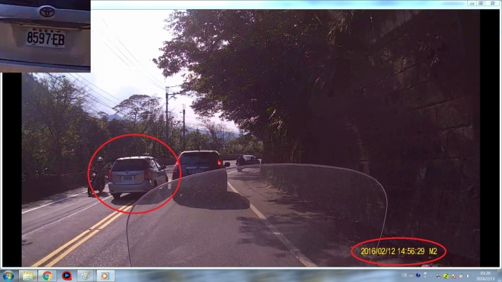 重點真的不是汽車或重機 而是人