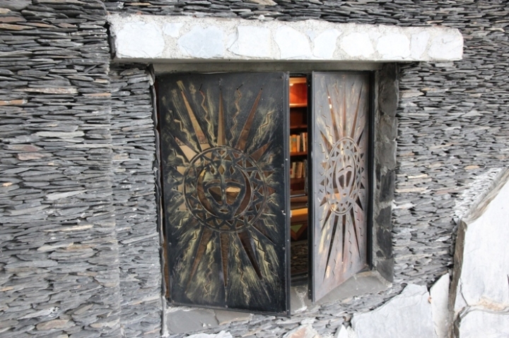 騎 向 屏 東 瑪 家 山 川 琉 璃 吊 橋